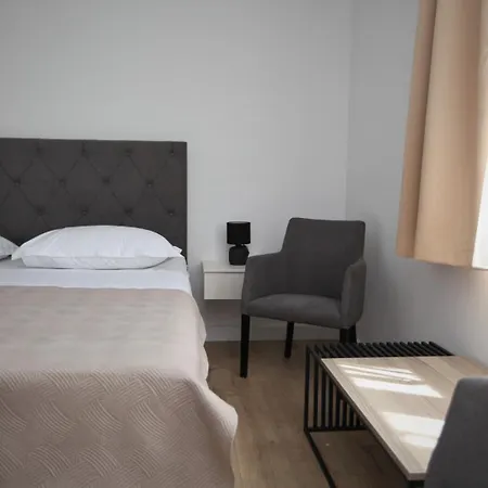 Homestay Pia - Ground Floor
