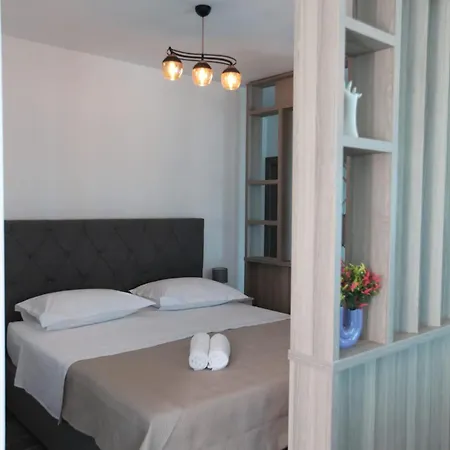 Pia - Ground Floor